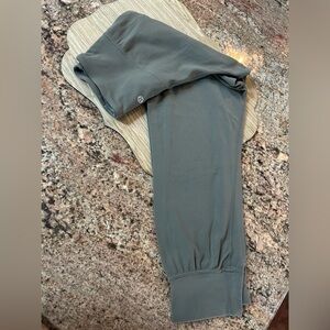 Lululemon 3/4 crops 
Sage green 
Sz 4